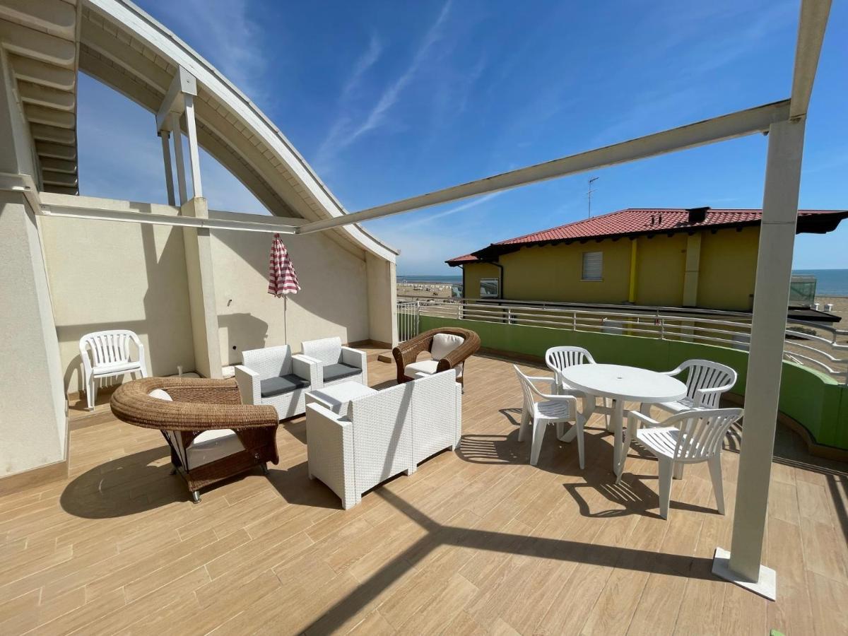 Residence Gianka - Agenzia Cocal カオルレ エクステリア 写真