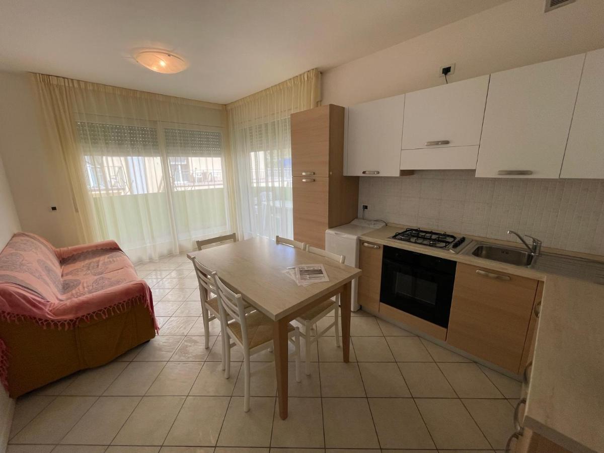 Residence Gianka - Agenzia Cocal カオルレ エクステリア 写真
